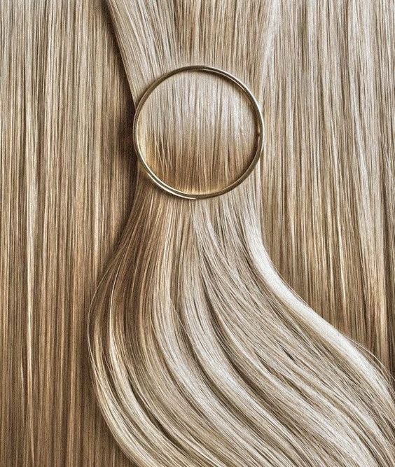 Luna Mea — золотые волосы